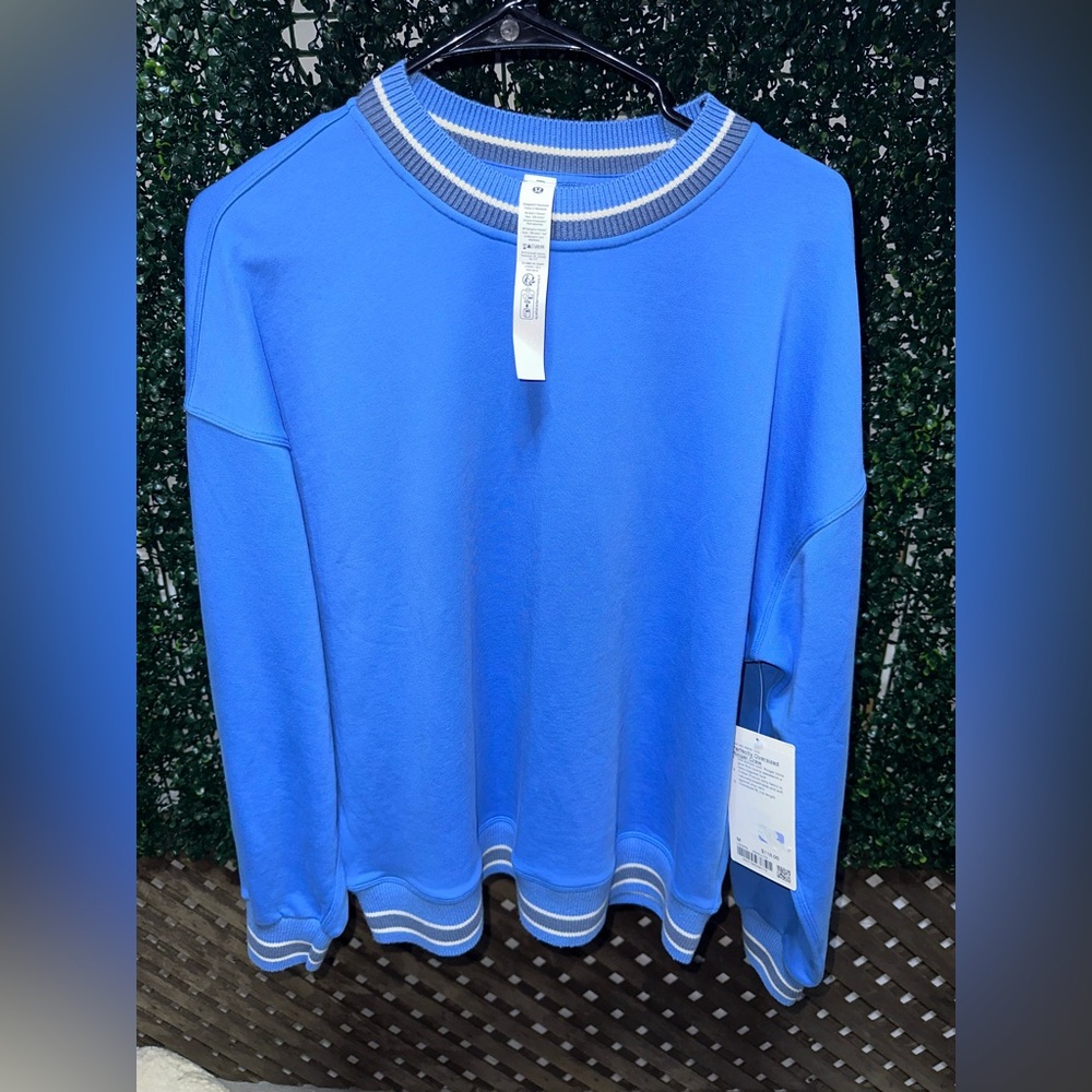 Lululemon Perfectly Oversized Ringer Crew - Pool Party/Light Ivory